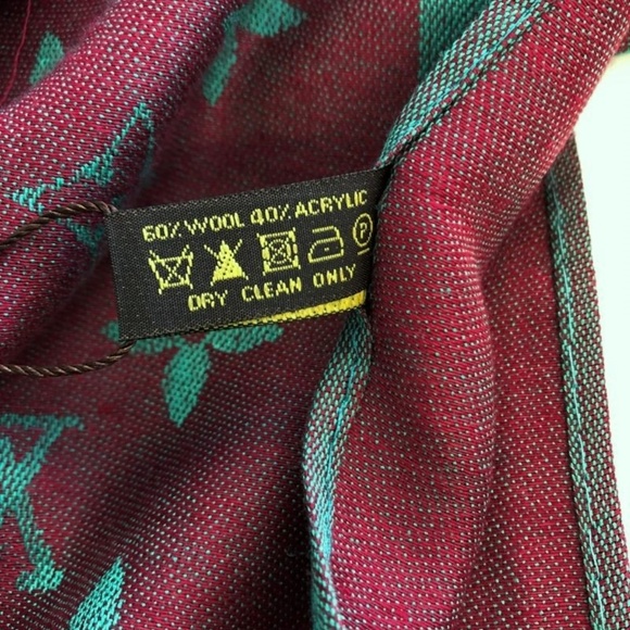 Louis Vuitton Monogram Scarf Red/Aqua Wool-Blend - Picture 8 of 8